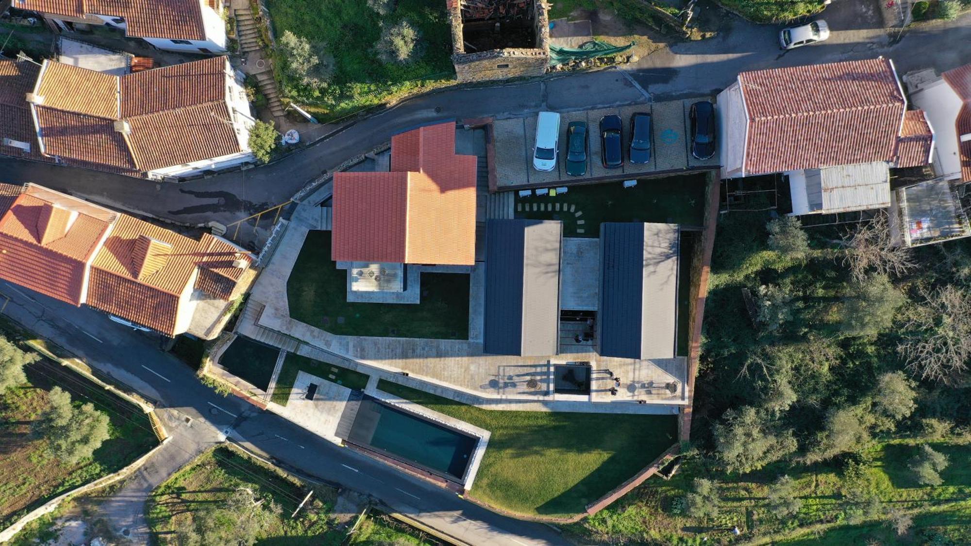 Empreendimento Serra Cortes do Meio Exterior foto